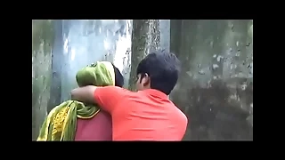 Desi Bhabhi Exterior Affair, Porokia Prem