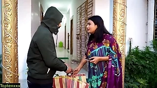 coming car driver fucks beautiful coming Bhabhi! With Clear Audio